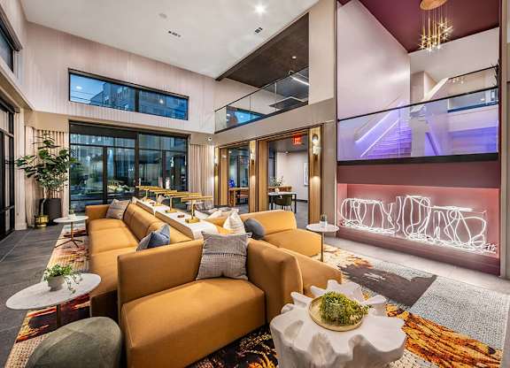 Leasing Lobby at Heights at 1520 Apartments in Houston TX