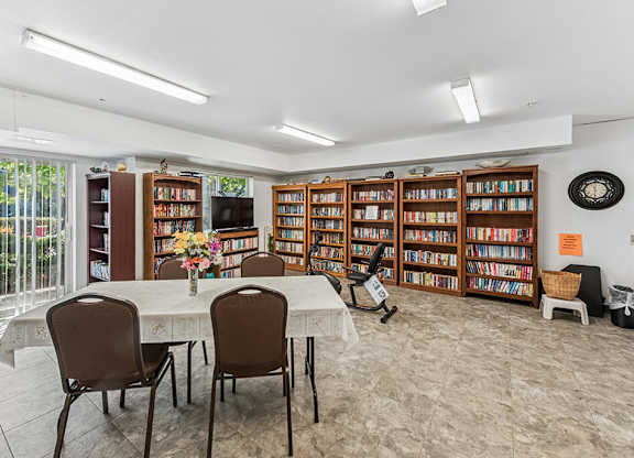 Library at Alderwood Court in Lynnwood WA