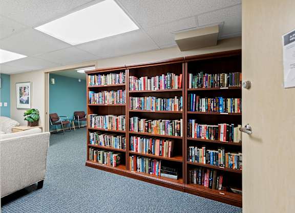 Library at Washington Terance Apartments in Seattle WA