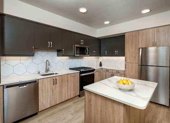 Sparkle Kitchen at Chroma Apartment Homes in Canoga Park CA