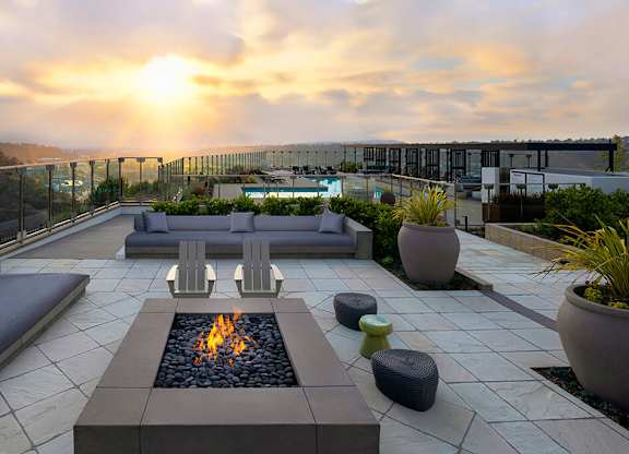 Outdoor lounge fire pit at Chromatic Flats Apartments in San Diego CA