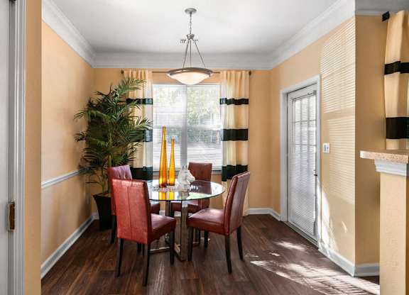dining room at River Pointe at Den Rock Apartments in Lawrence, MA
