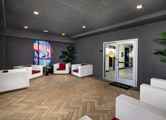 Pet Park Lounge Pawrent Lounge at Chroma Apartment Homes in Canoga Park CA