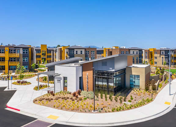 Exterior Leasing Office at The Braydon Apartments in Napa CA