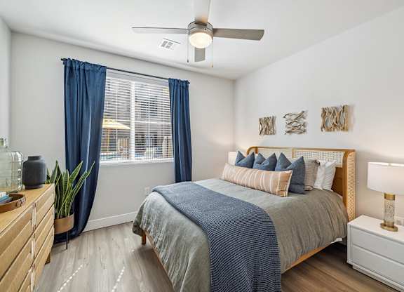 Model bedroom at The Braydon Apartments in Napa CA