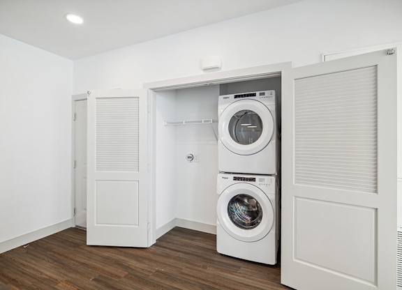 In unit laundry at The Braydon Apartments in Napa CA
