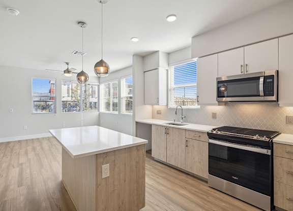 Kitchen at The Braydon Apartments in Napa CA