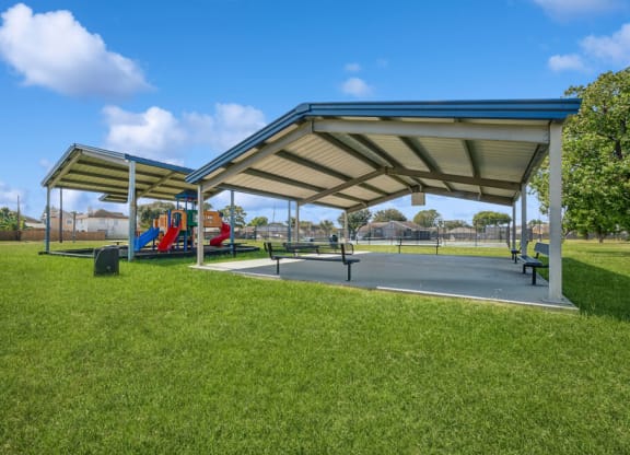 Picnic area at Sterling Green and Sheldon Ranch in Channelview TX