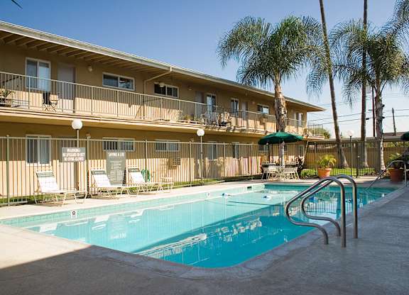 Pool at Walden Glen in Buena Park CA
