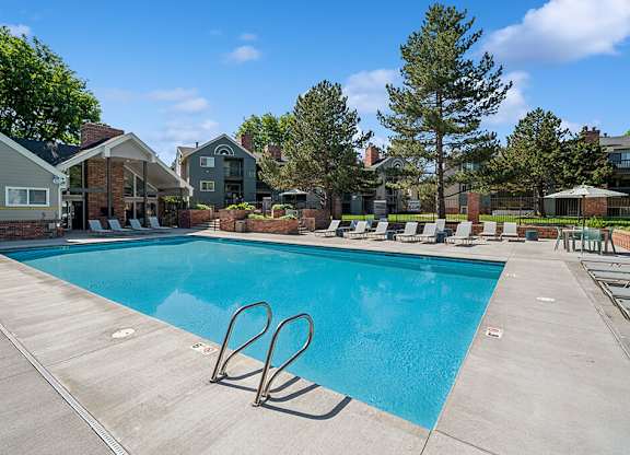 Pool at Rock Peak on Sunset Apartments in Longmont CO