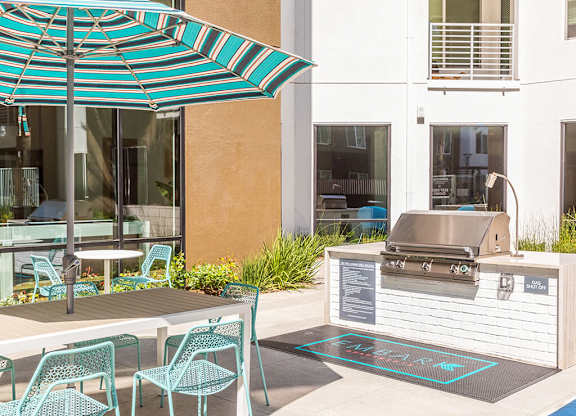 Pool Grills and Tables at Embark Apartments in Fremont CA