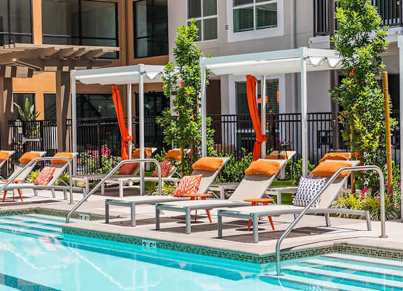Pool lounge chairs at 808 West in San Jose CA