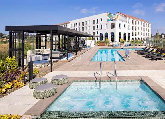 Pool at Chromatic Flats Apartments in San Diego CA