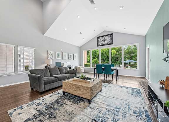 Resident clubhouse at Valley Ridge Apartments in Lewisville TX