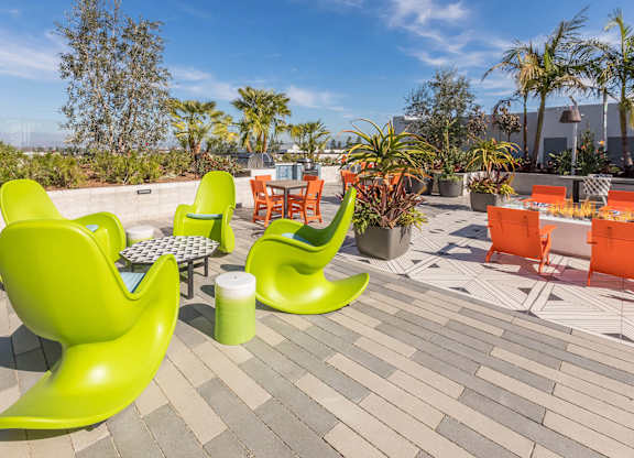 Rooftop Vantage Seating Area at Vita Apartment Homes in Orange CA