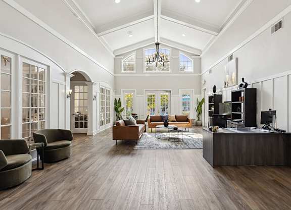 Social lounge at Lakeside Vista Apartments in Kennesaw GA