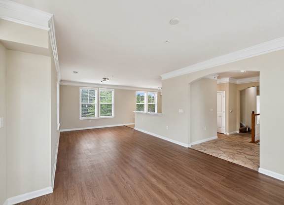 Living and dining area at Westerchester at the Pavillions in Waldorf MD