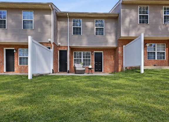 Exterior lawn at Greens of Pine Glen in Durham NC