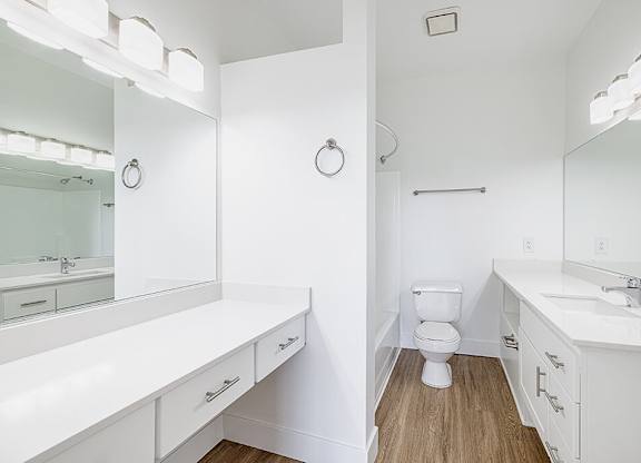 Primary bathroom at Marquessa Villas Apartmetns and Townhomes in Corona CA 