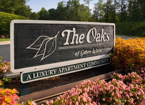 the oaks enterance