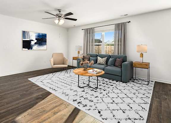 Living Area With TV at The Grove Moundville, Moundville, 35474