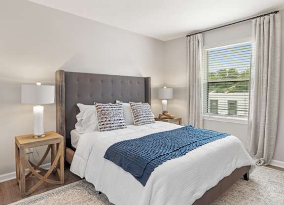 Large Bedroom at The Brookwood, Alabama, 35209