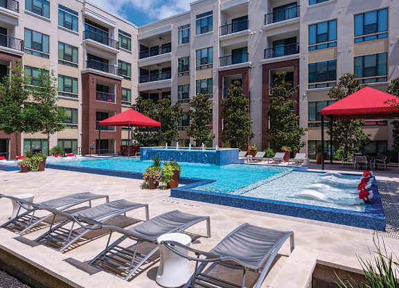 Pool at Ascent at City Centre