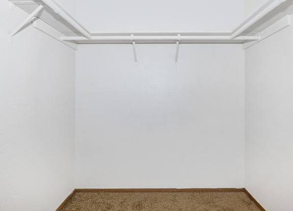 Walk in closet