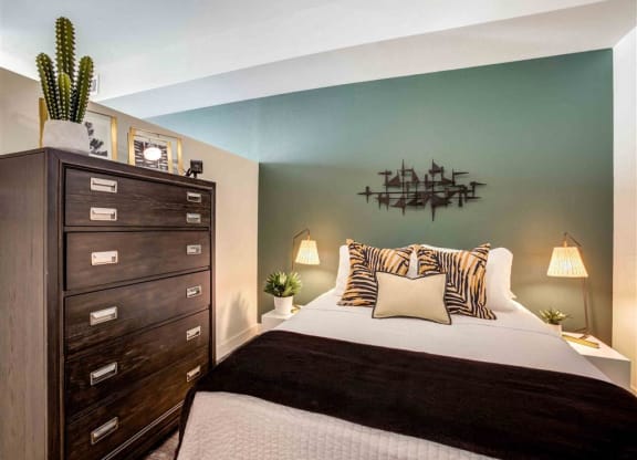 Gorgeous Bedroom at Circa Central Avenue, Phoenix