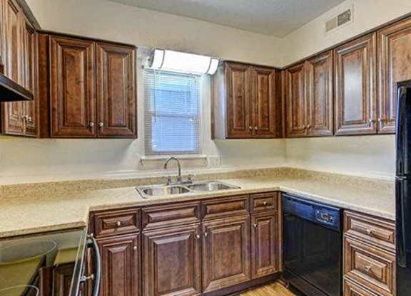 Furnished Kitchen at Emerald Bay, Charlotte