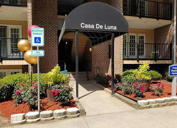 Front Entrance at Casa de Luna Apartments, Raleigh, North Carolina