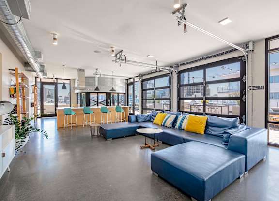 Social lounge covered patio at Idea1 Apartments in in San Diego CA