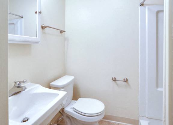 Amherst Manor Apartments – Two-full Bath 