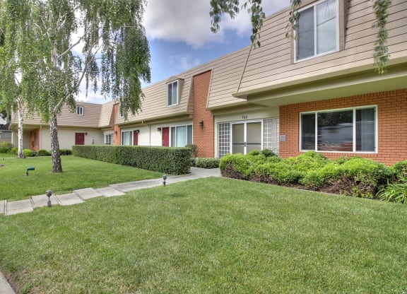 front property entry grass at St. Croix, Mountain View, CA