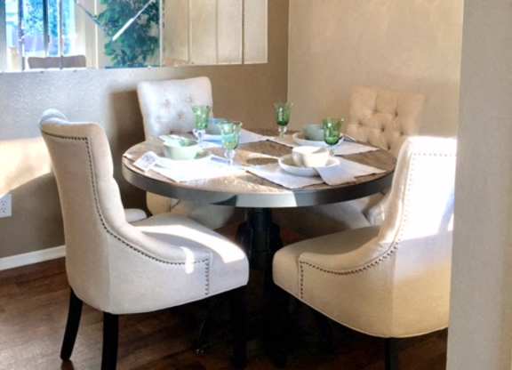 Dining Room at The Oaks Apartments, California, 91786
