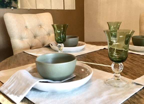 Spacious dining area off the kitchen at The Oaks Apartments, California, 91786