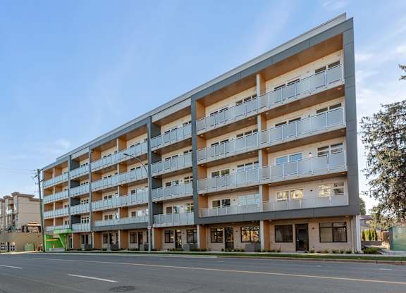 Image of building exterior at Hillcrest Ave located in Abbotsford, BC