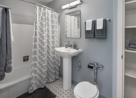 Bathroom With Bathtub at Twin Towers, Chicago, Illinois