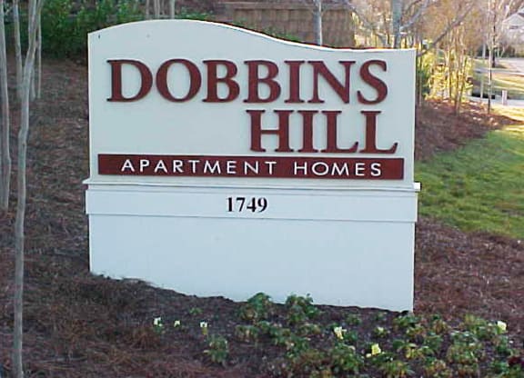 Dobbins Hill Apartments in Chapel Hill, NC