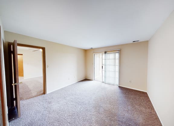 Bedroom at Woodhills Apartments, West Carrollton, 45449