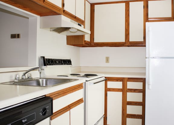 Kitchen at Woodhills Apartments, West Carrollton