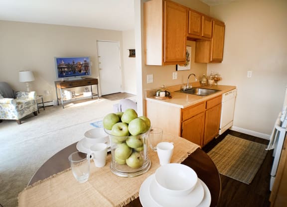 kitchen at Wentworth Estates Apartments, Florence