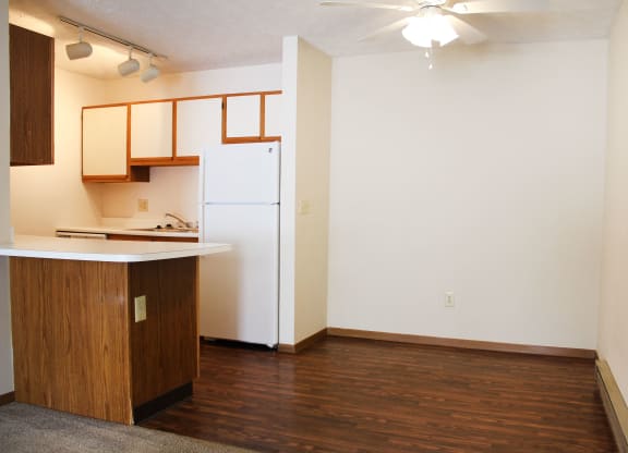 Kitchen at Wyndemere Apartments, Ohio, 45005