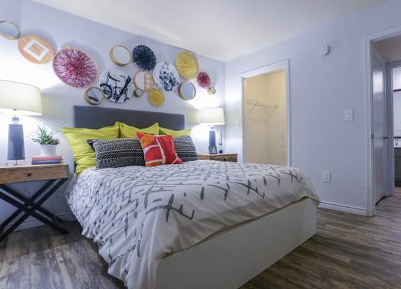 spacious bedroom in north austin apartments