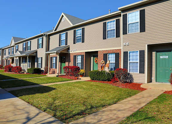 Willow Ponds Townhomes in Lansing MI