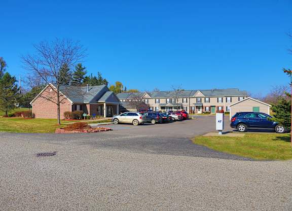 Willow Ponds Apartments in Lansing, MI 48917