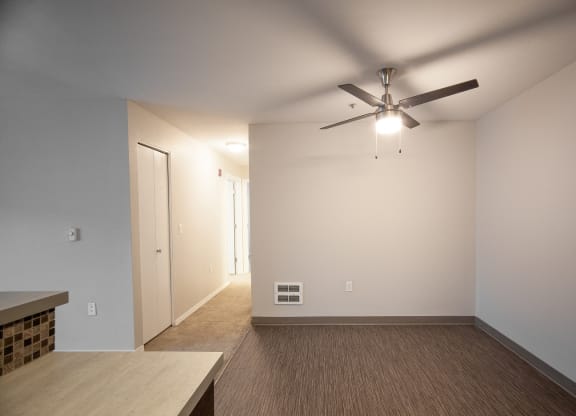 hanover-The Hanover Apartment Homes Beaverton, OR dining room
