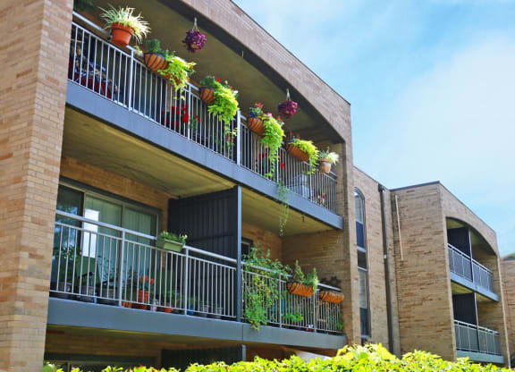 Lexington Hills exterior
