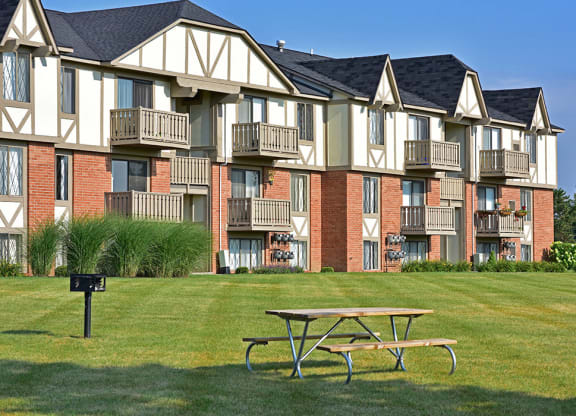 Amazing Outdoor Spaces at Perry Place, Grand Blanc, MI, 48439