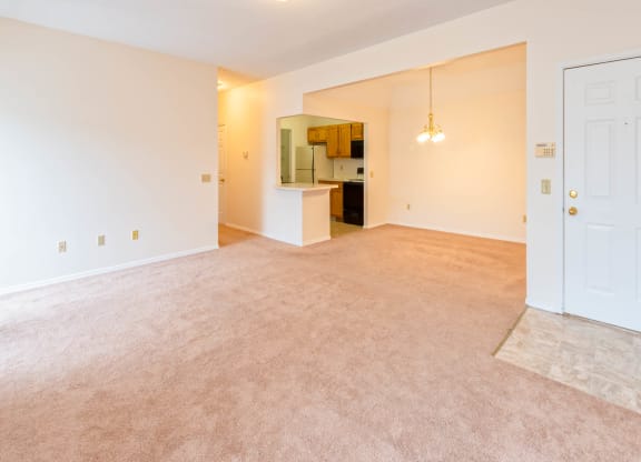 Open Floor Plan at Blueberry Hill Apartments, Rochester, NY